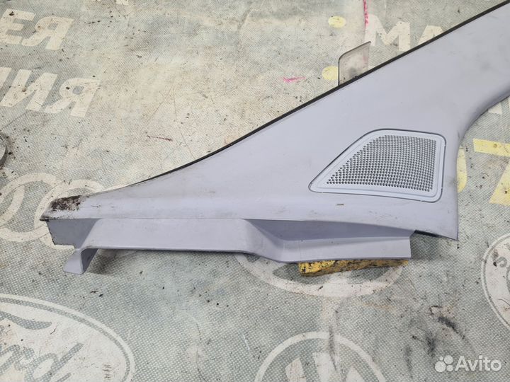 Накладка стойки лобового правая Peugeot Boxer