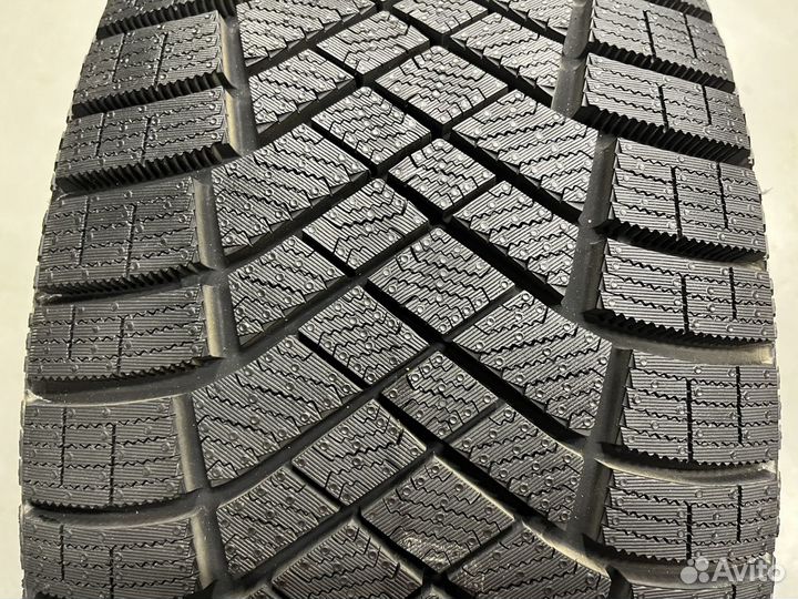 Pirelli Ice Zero FR 225/55 R17 101H