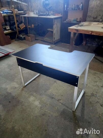 Компьютерный стол/стол геймерский