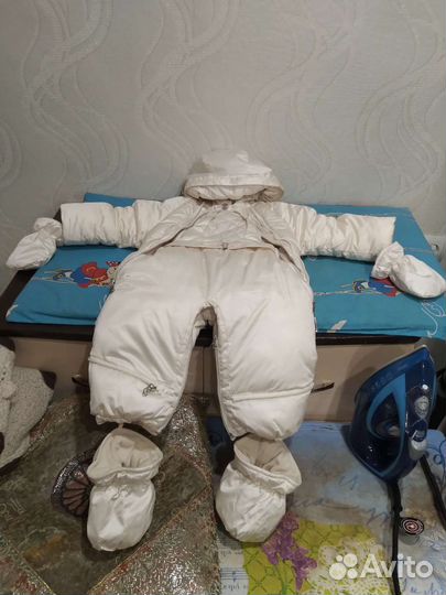 Зимний комбинезон для девочки