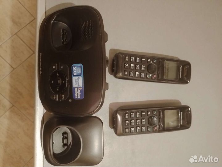Радиотелефон Panasonic с автоответчиком kx-tg6521r