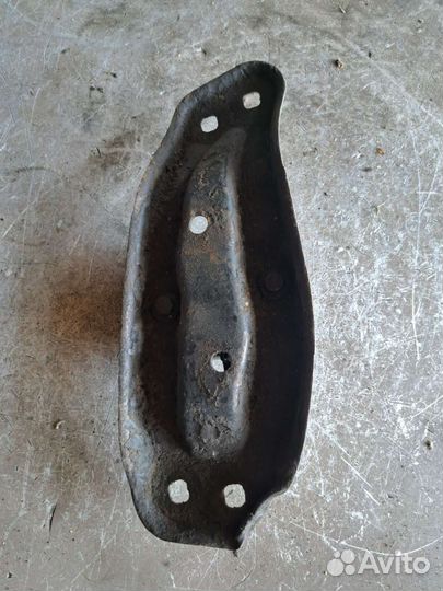 Подушки АКПП Mercedes W210