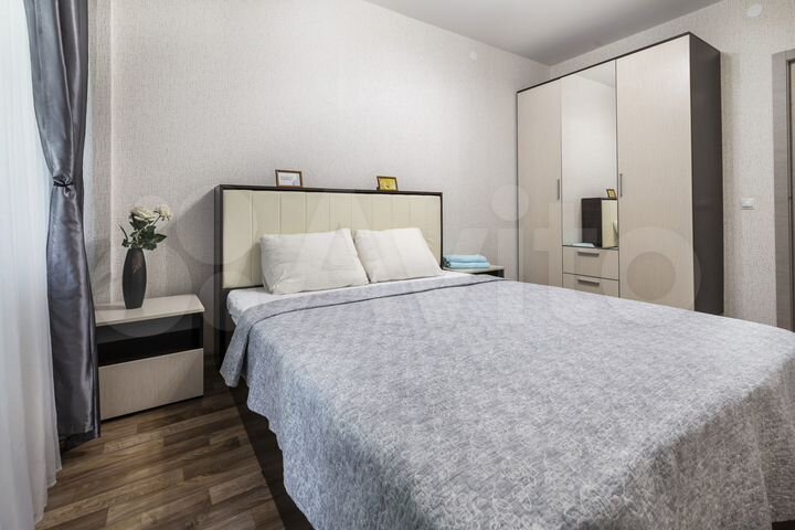 2-к. квартира, 60 м², 1/15 эт.