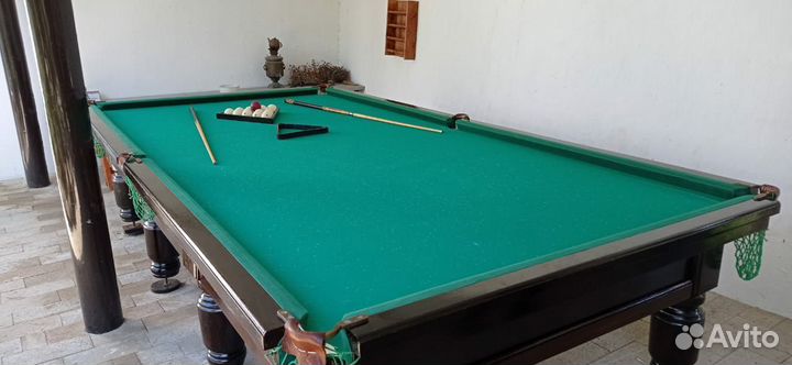 Бильярдный стол