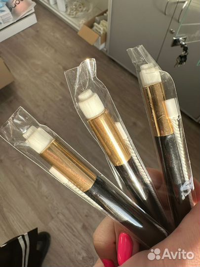 Кисть для очистки ресниц и пилинга бровей тип В