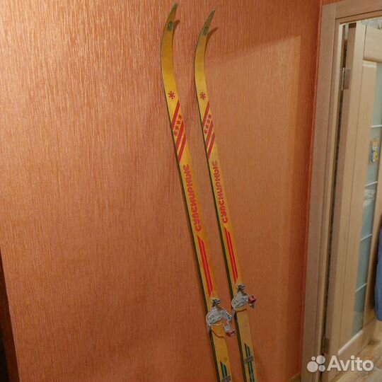 Лыжи с ботинками деревянные 190см, размер 40