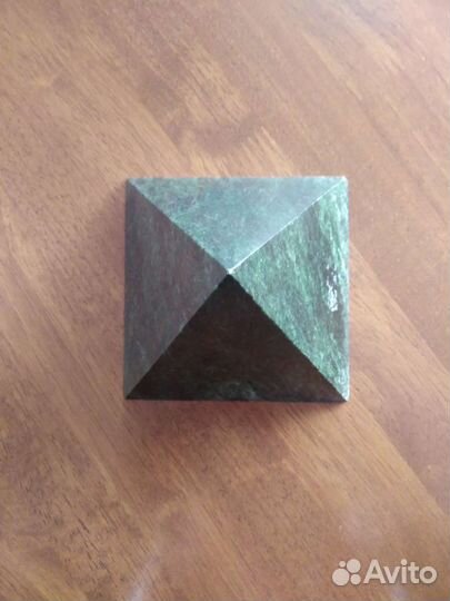 Пирамида грань 10,5 см