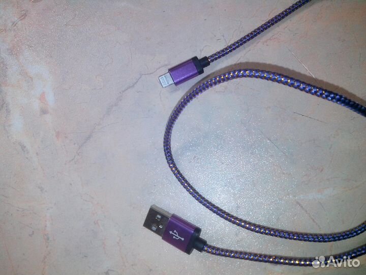 Кабель для смартфона