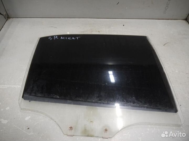 Стекло двери задней правой Hyundai Accent тагаз (2