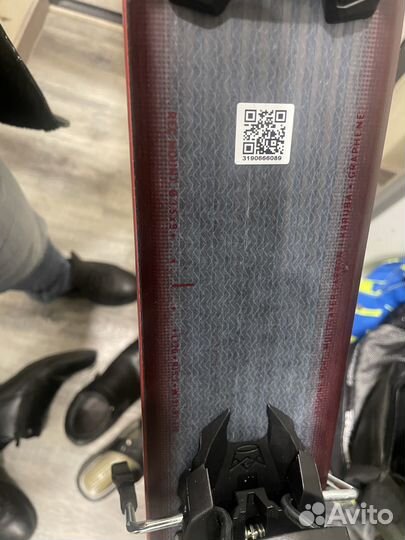 Продаю горные лыжи