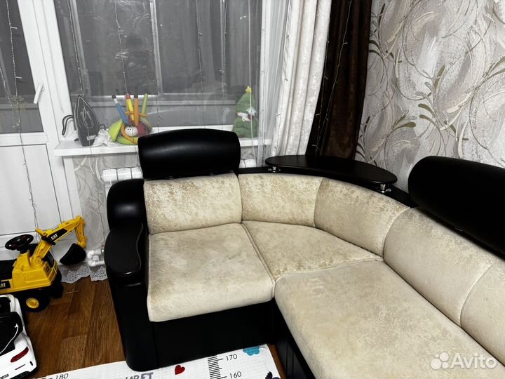 Угловой диван бу