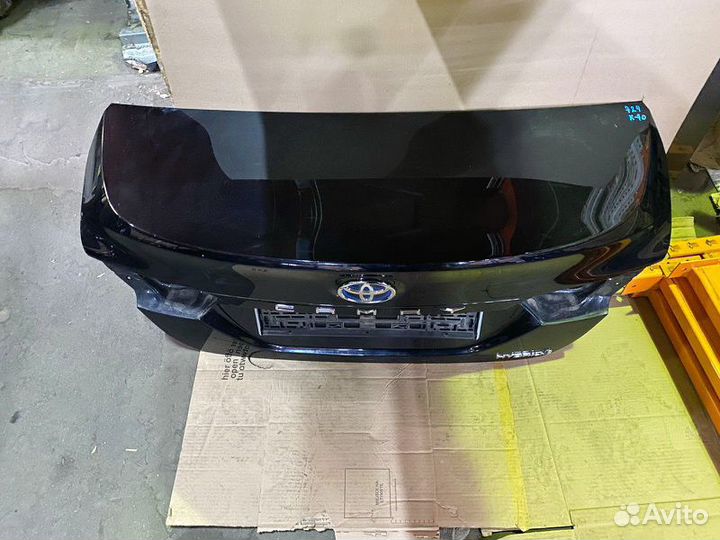 Крышка багажника Toyota Camry XV70 2020-2024