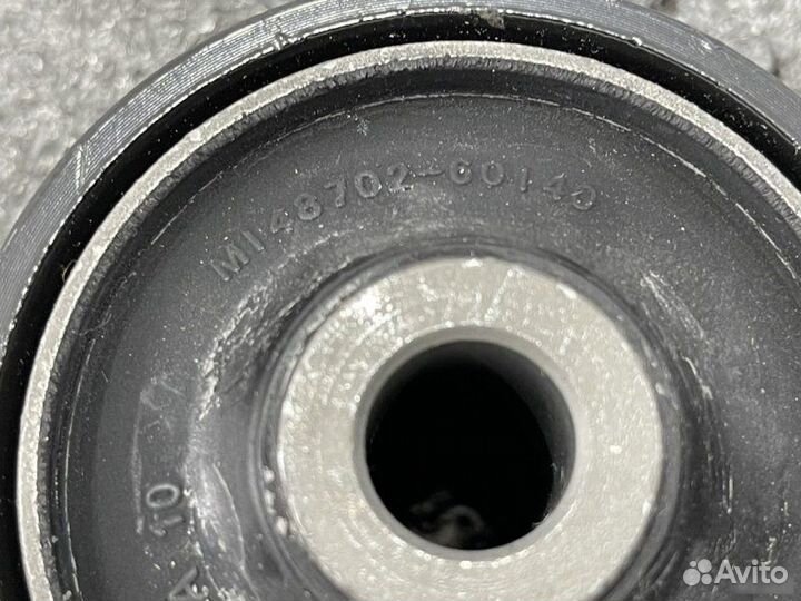 Тяги рычаги нижние задние Toyota Land Cruiser 200