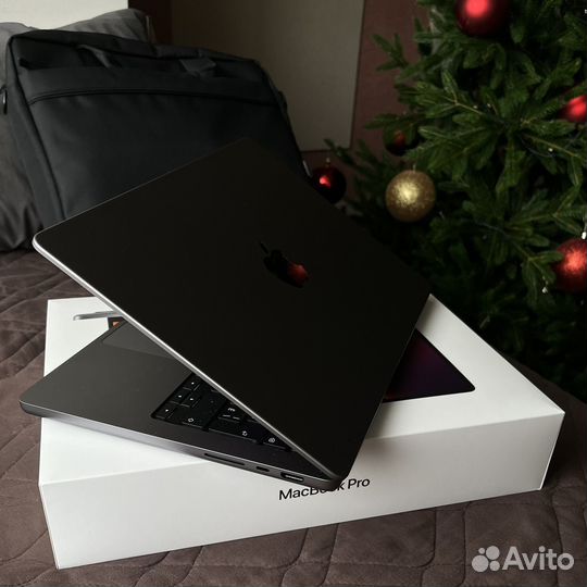 Новый MacBook Pro 14