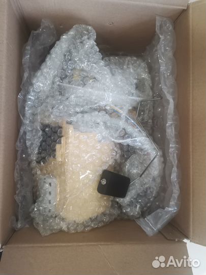 Топливный насос Ягуар Ленд Ровер Артикул LR103447