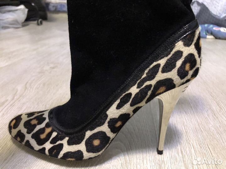 Женские сапоги