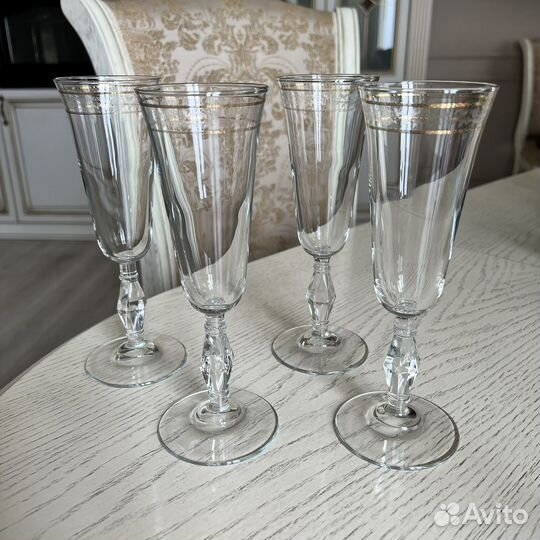 Бокалы для шампанского