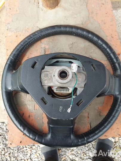 Руль suzuki grand vitara 2007