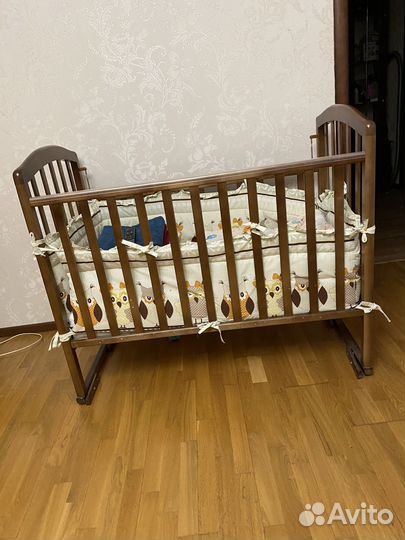 Кровать маятник