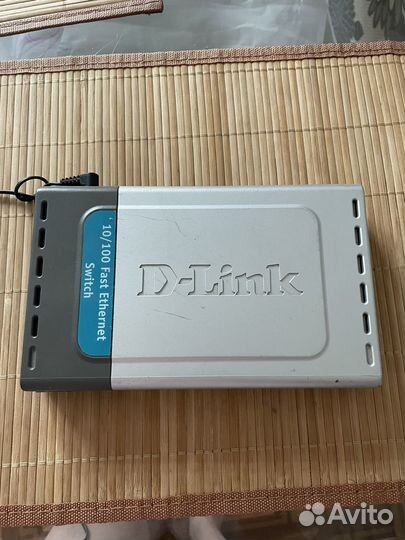 Неуправляемый коммутатор с 8 портами 10/100Base-TX