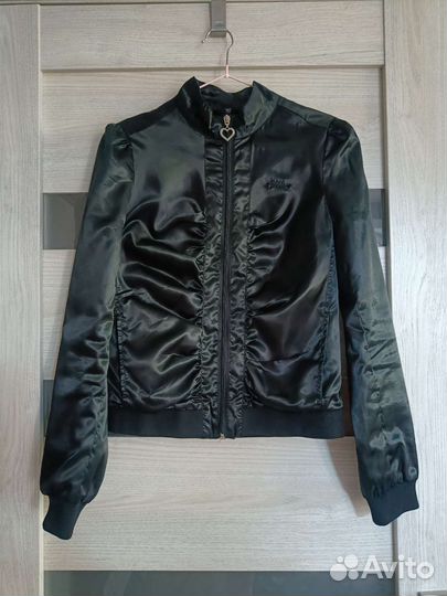 Ветровка женская