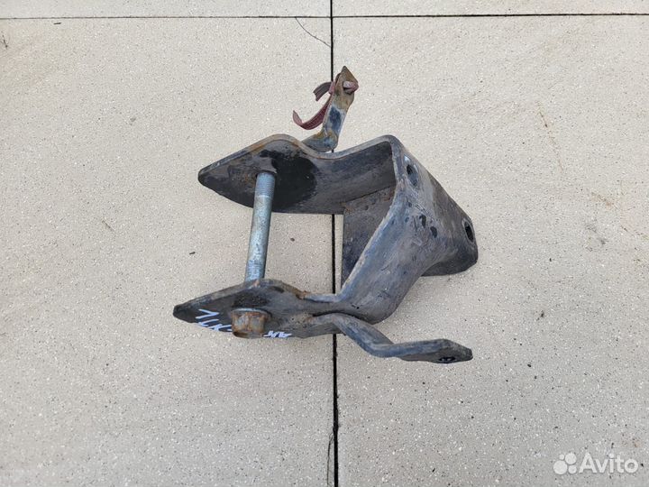 Кронштейн кпп левый Hyundai Accent