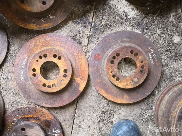 Диск тормозной передний Mitsubishi Space Runner 2