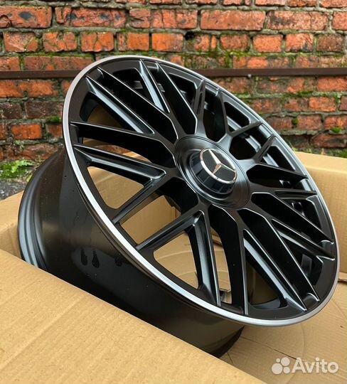 Диски на Mercedes R18