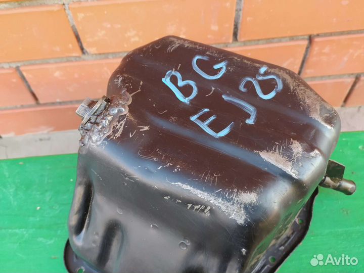 Поддон двигателя субару Легаси BG