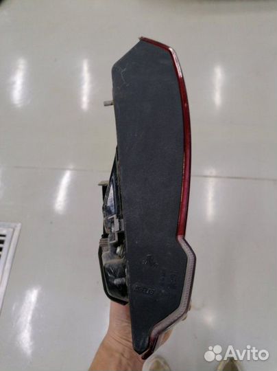 Фонарь внутренний задний левый Toyota Land Cruiser