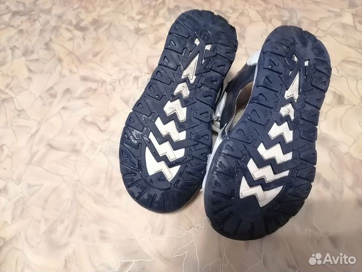 Сандалии детские для мальчиков 28