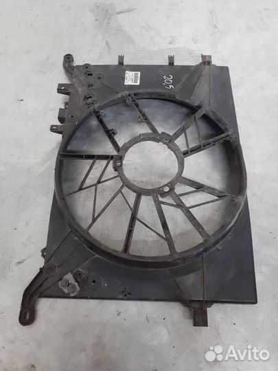 Диффузор вентилятора Volvo XC70 2000 30680547