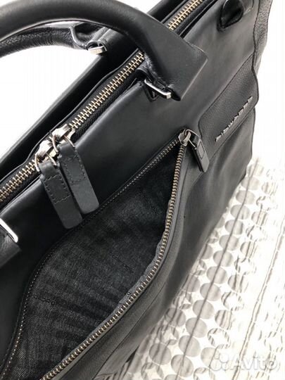 Портфель Piquadro