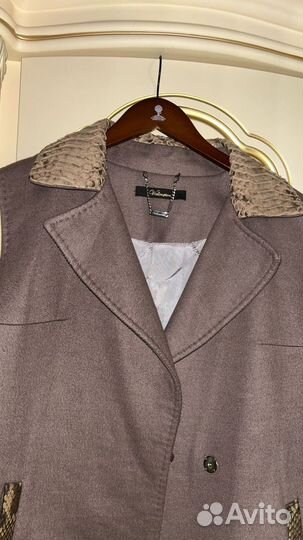 Безрукавка пальто