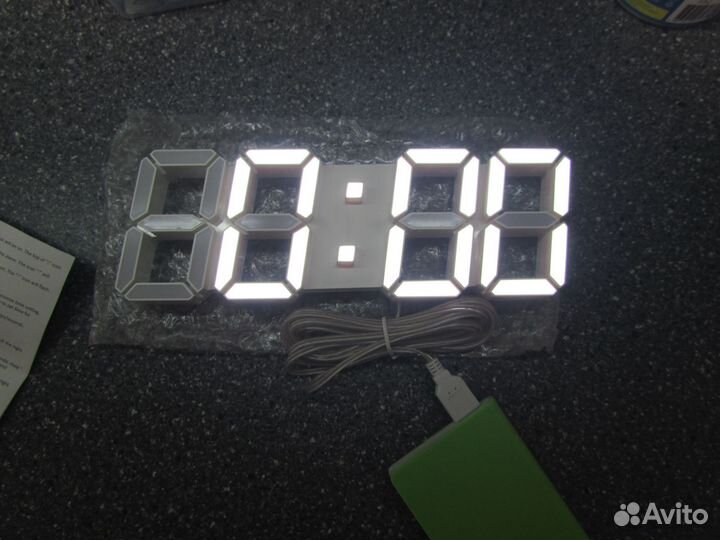 Светодиодные часы 3D