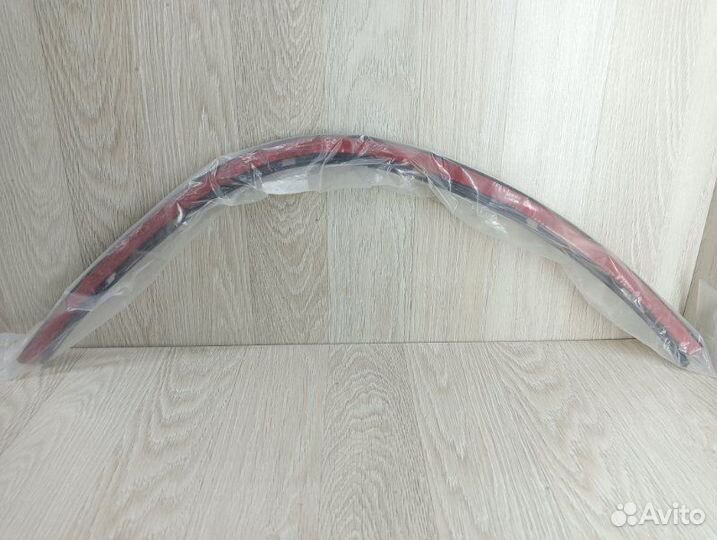 Накладка переднего крыла левого Mercedes-Benz GLE
