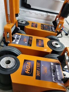 Домкрат подкатной грузовой