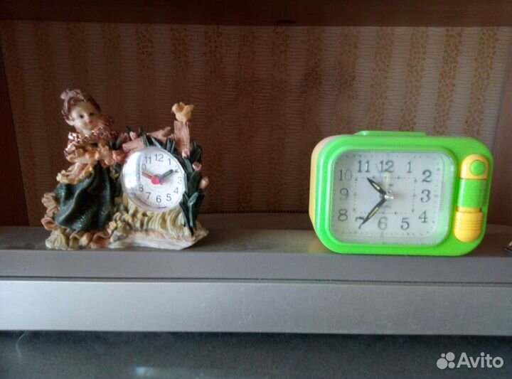 Часы будильник