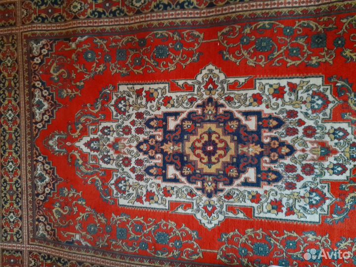 Ковер шерстяной