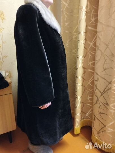 Шуба женская натуральная мутоновая