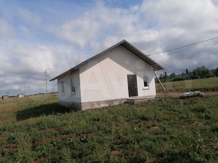 Дом 52 м² на участке 12 сот.