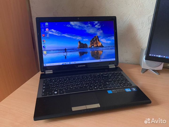 Ноутбук Samsung RC530