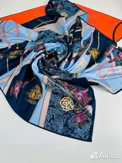 Синий шелковый платок Hermes