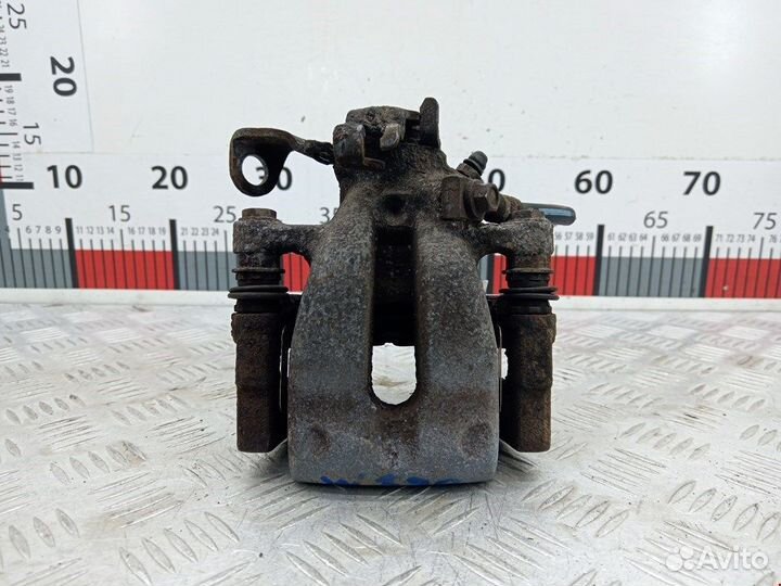 Суппорт задний правый для Opel Astra H