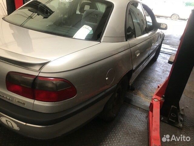 Разбор на запчасти Opel Omega B
