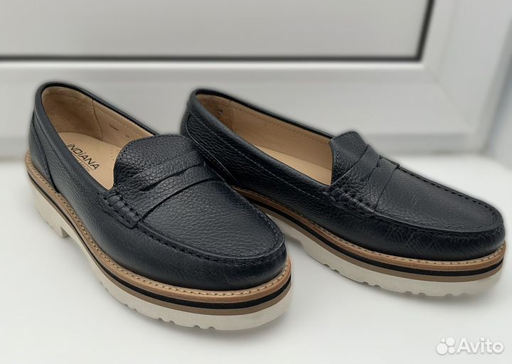 Лоферы женские