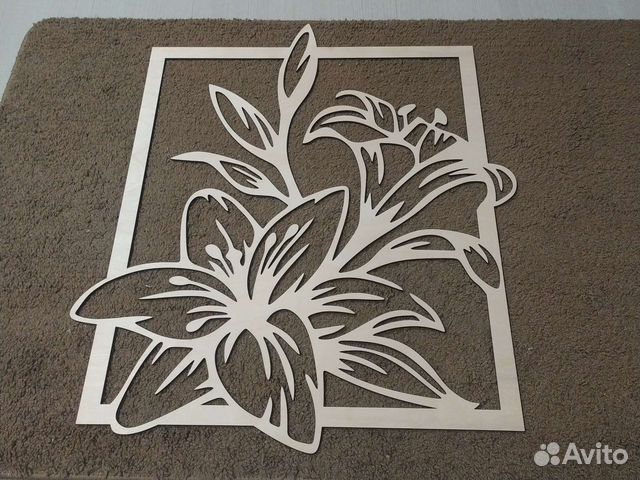 Панно лилии