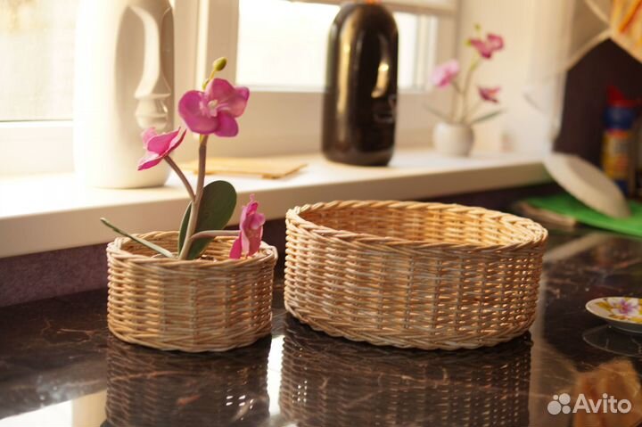 Набор: корзина плетёная круглая для хранения