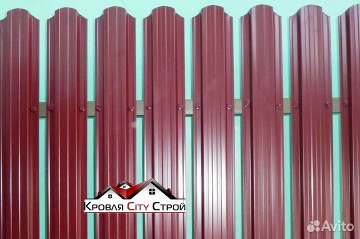 Металлический штакетник для забора