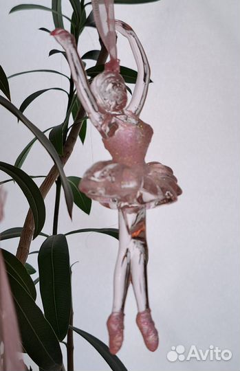 Елочные игрушки акрил